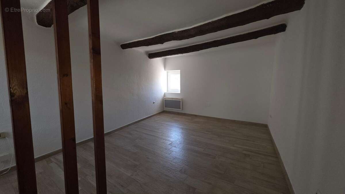 Maison à PELISSANNE