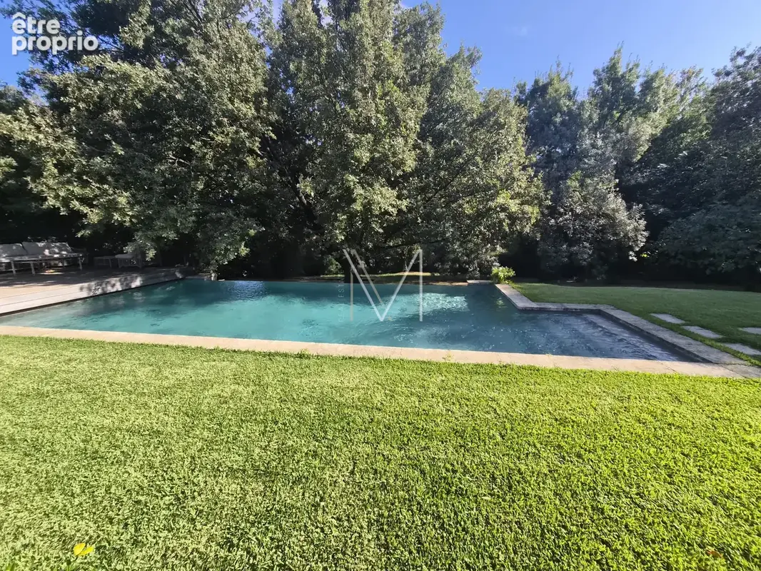 Maison de famille au calme sur grand terrain arbore avec piscine a debordement - photo 3