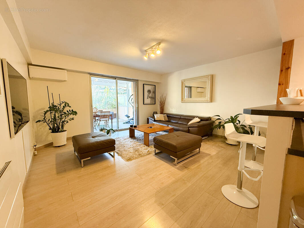 Appartement à ROQUEBRUNE-CAP-MARTIN