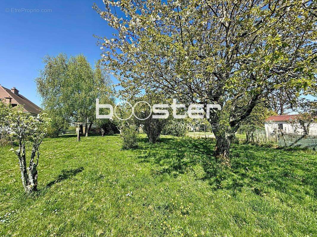 Maison à SAINT-YRIEIX-LA-PERCHE