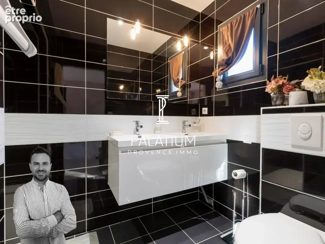 Villa plein pied 149m² - 4 chambres - Piscine - Terrain de 614m² - photo 9