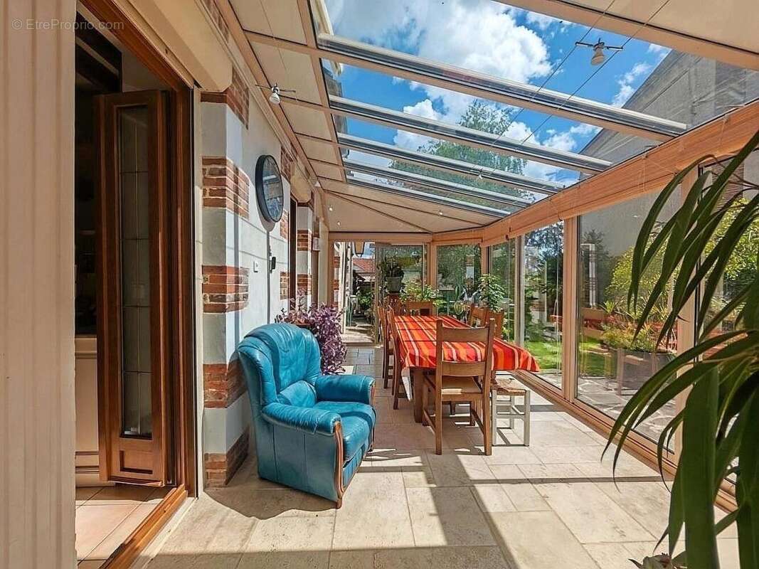 Maison 207 m² à Mont-Saint-Sulpice  - photo 3