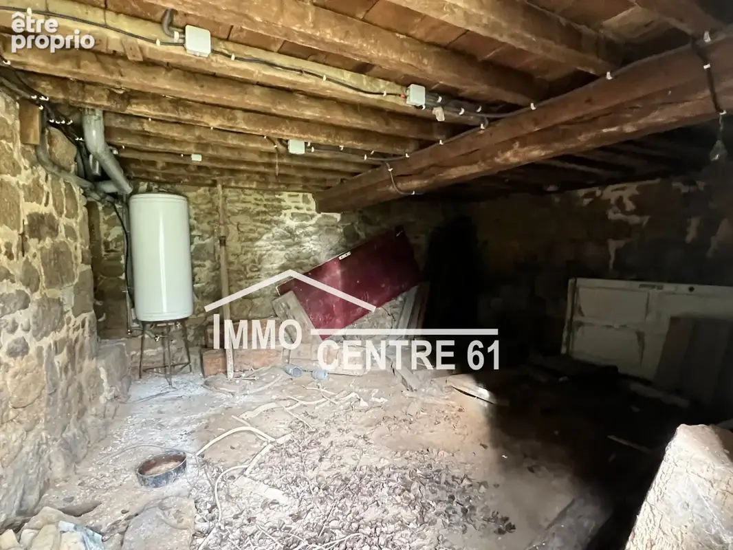 Maison d'habitation avec maison à rénover et dépendances - photo 25