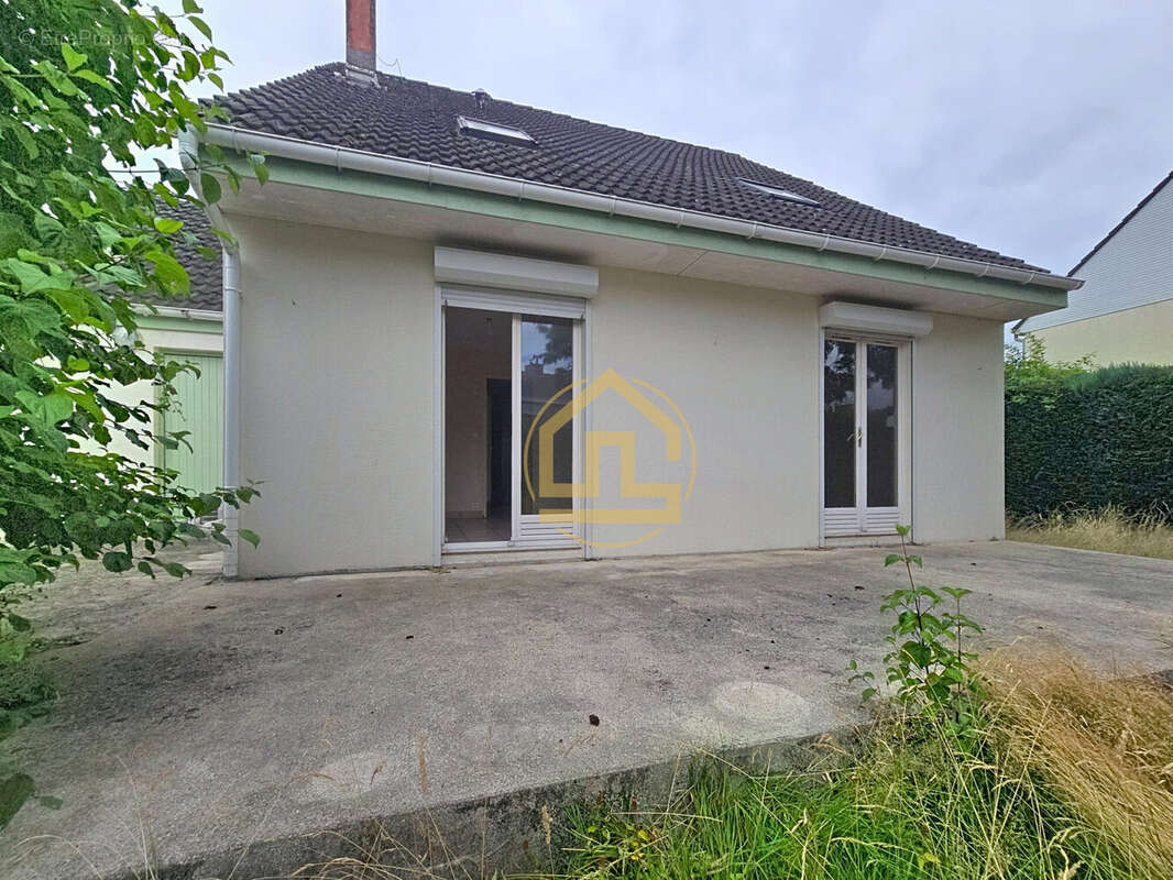 Maison 101 m² à Louvroil  - photo 6