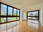 Appartement à FONTENAY-LE-FLEURY