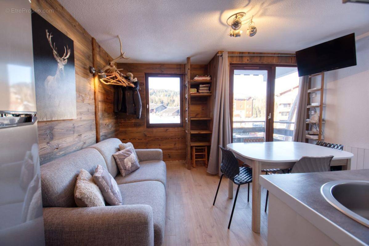 Appartement à MORILLON