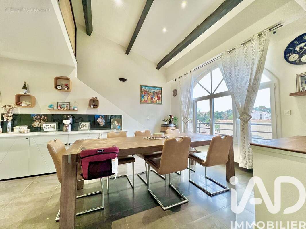 Photo 2 - Maison à SAINT-RAPHAEL