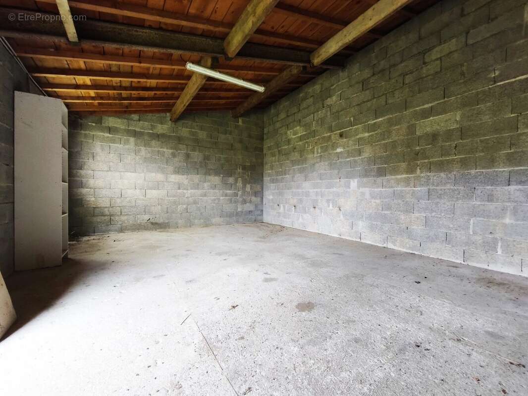 Maison à LALANDE-DE-POMEROL