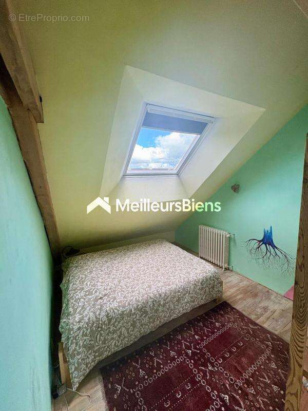 Maison à CHATELUS-MALVALEIX