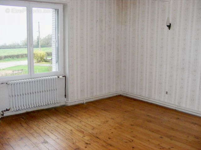 Maison à SAINT-CHRISTOPHE-EN-BRIONNAIS