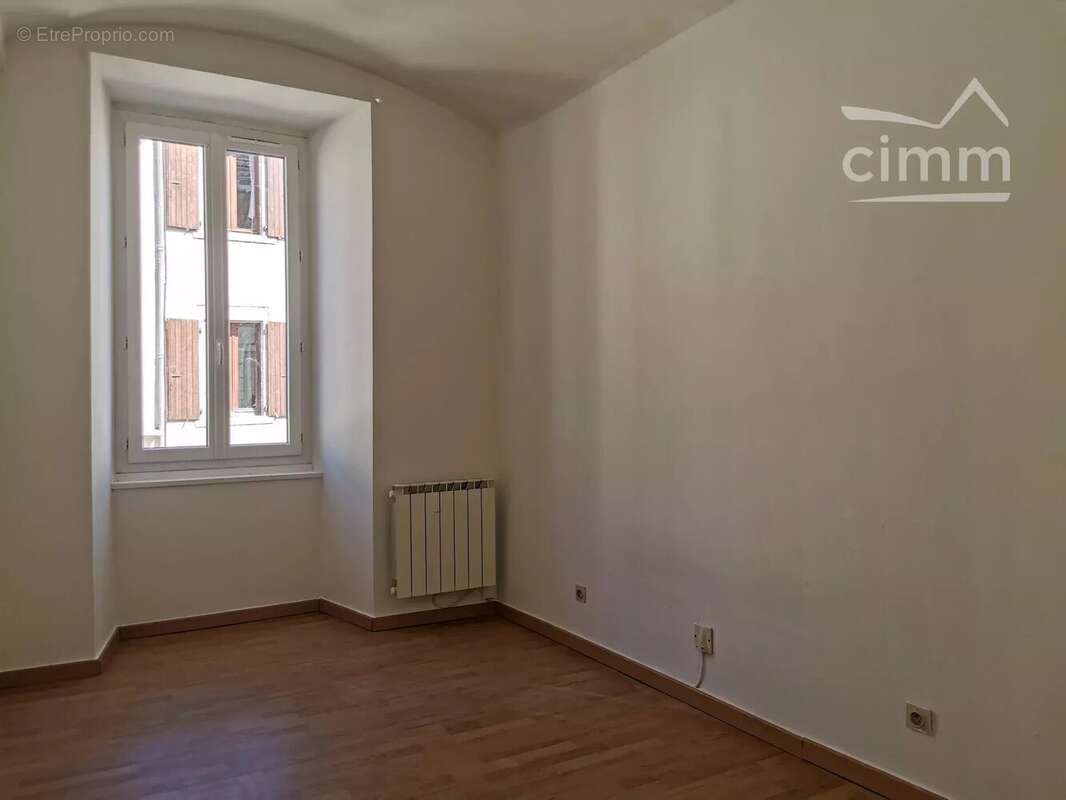 Appartement à JOYEUSE