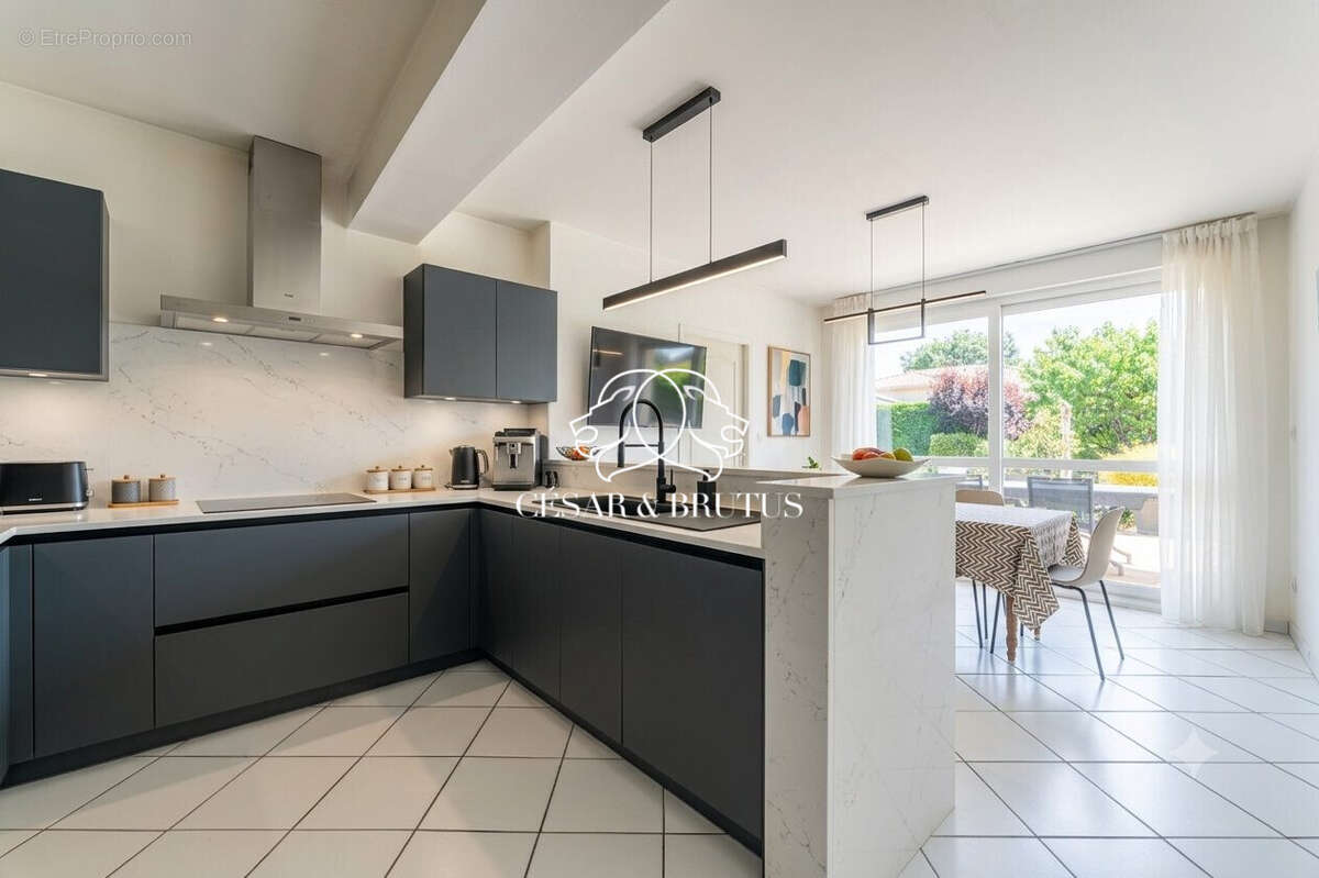 Maison 198 m² à Beynost  - photo 9