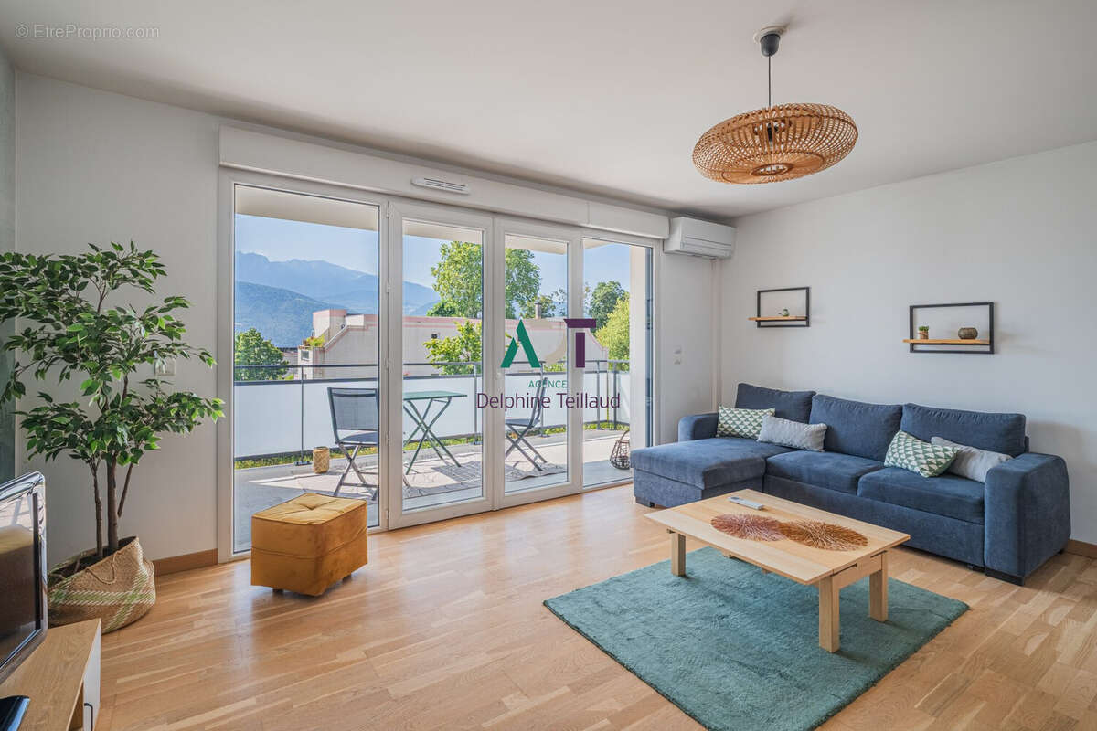 Appartement à SAINT-ISMIER