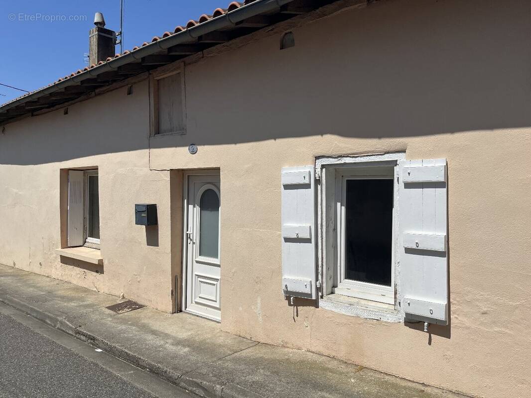 Maison à BAZIEGE