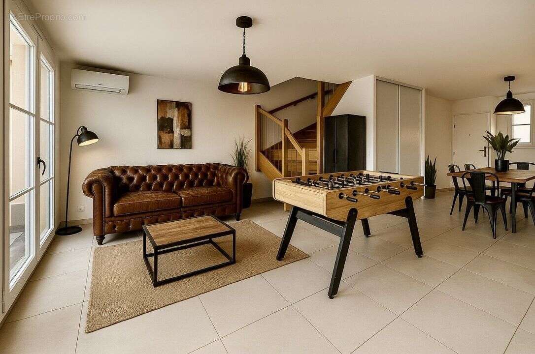 Maison à LA GARDE-FREINET