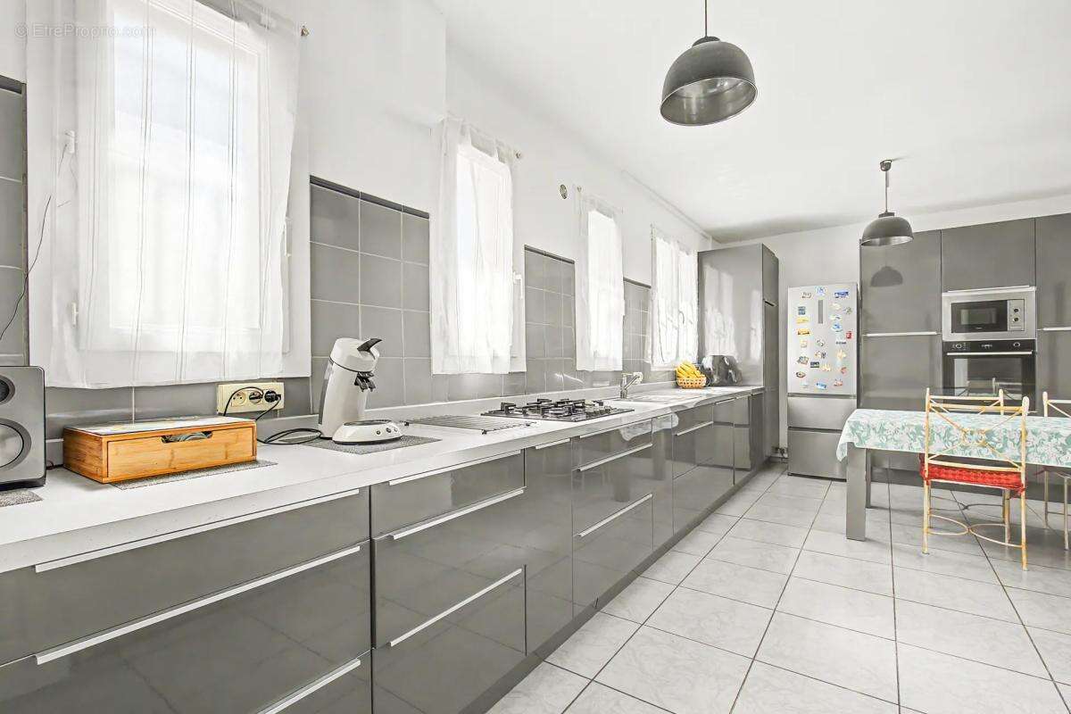 Appartement à MARSEILLE-13E