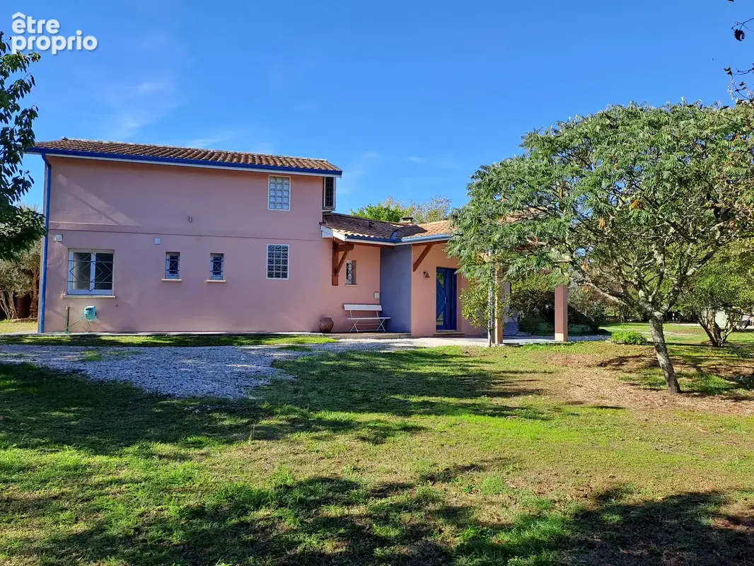 Maison familiale sur jolie parcelle végétalisée - photo 5
