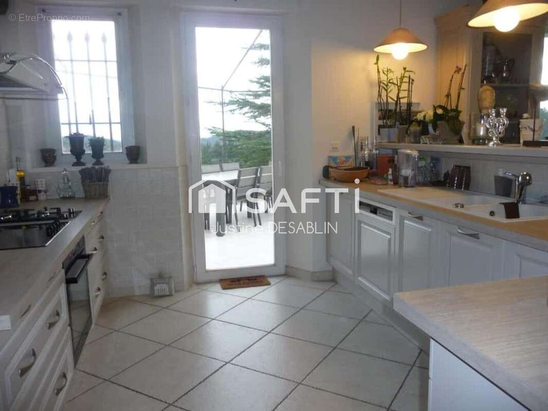 Photo 2 - Maison à VARAGES