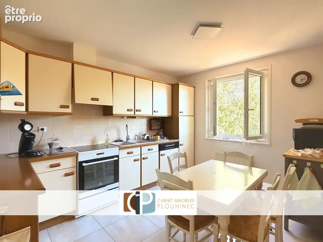 HURIGNY   Maison familiale au calme avec de beaux volumes. - photo 5
