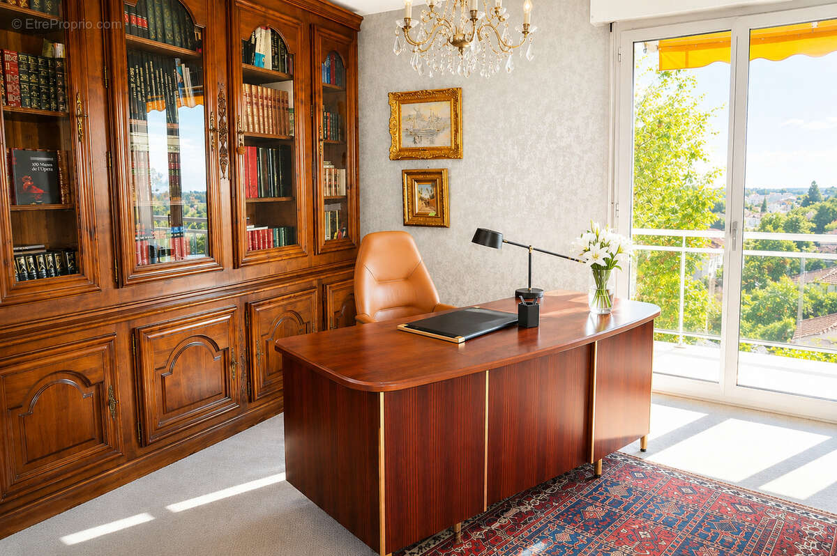 EXCLUSIF - CAUDERAN - PARC BORDELAIS - T5 (144m2) avec Grand balcon - Cave et Parking - photo 10