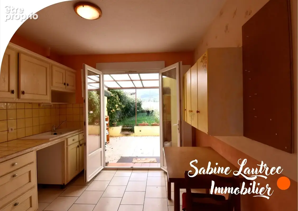 Maison familiale avec vie de plain-pied, grand jardin et garage - Proximité d'En Laure - photo 11