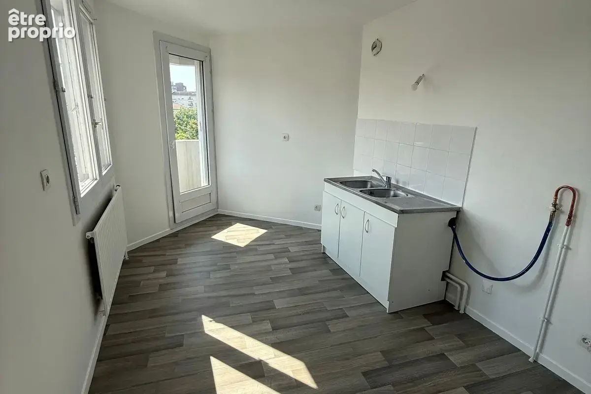 T4 de 85,66 m² à Vénissieux au prix de vente de 156 500 € - photo 5