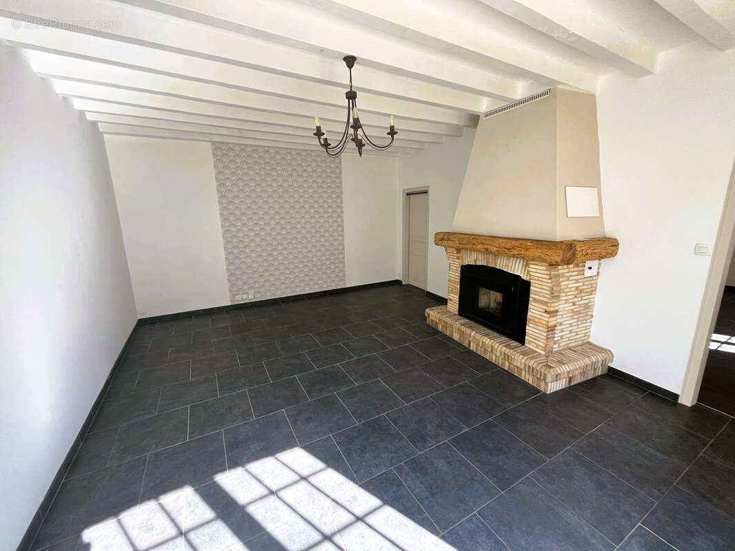 Maison à MIGNIERES