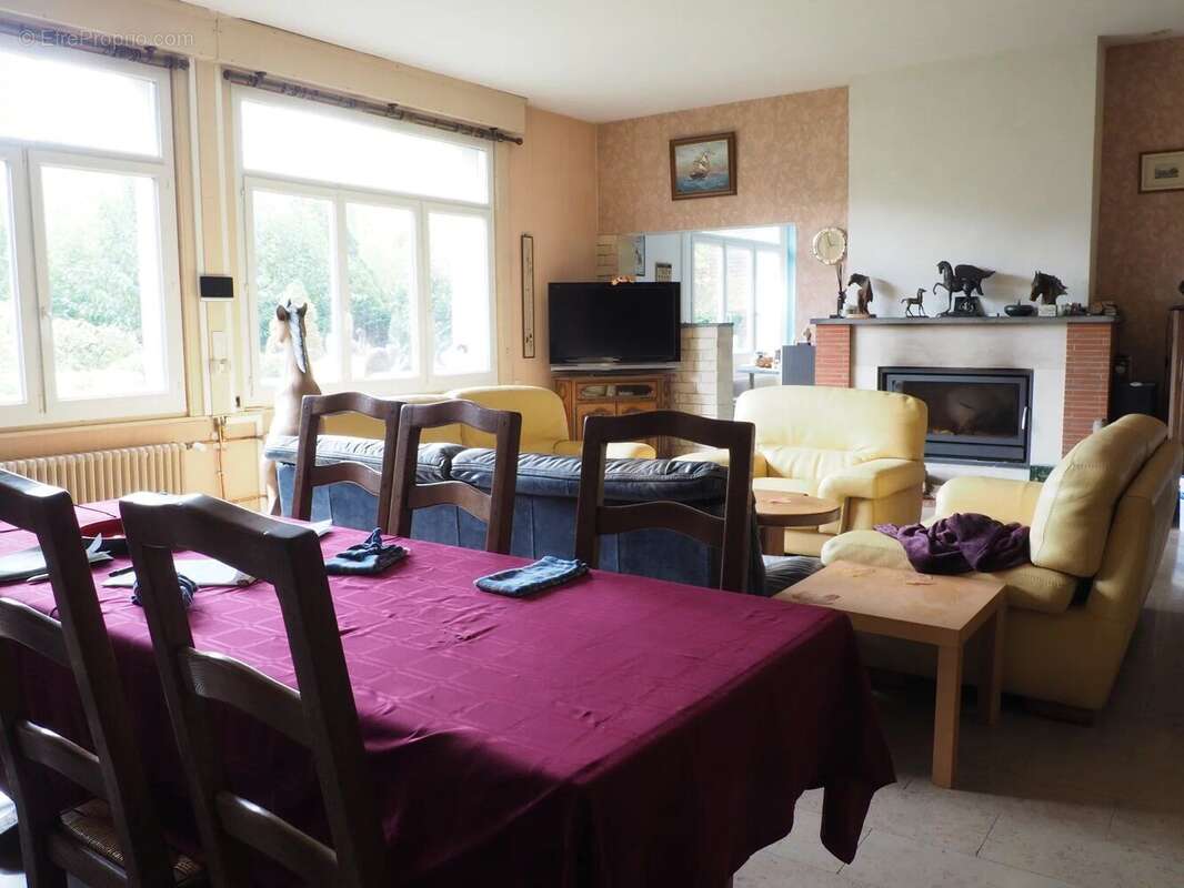 Maison à THUN-SAINT-MARTIN