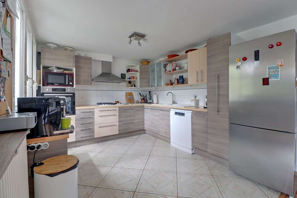 Maison à MAURECOURT