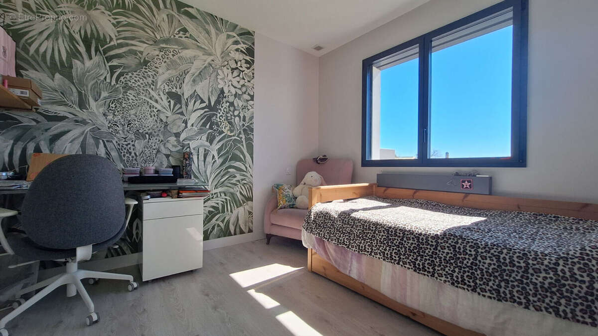 Maison Cournon D Auvergne 5 pièce(s) 132 m2 - photo 15