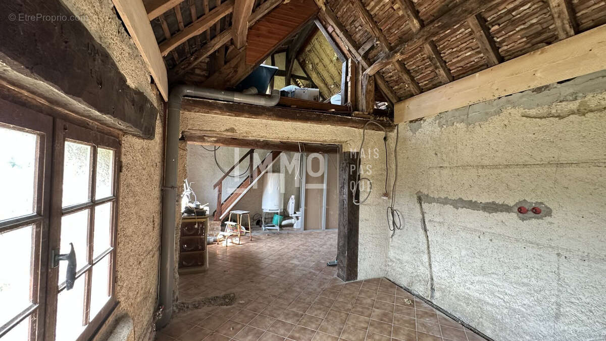 Maison à SAINT-MARC-DU-COR