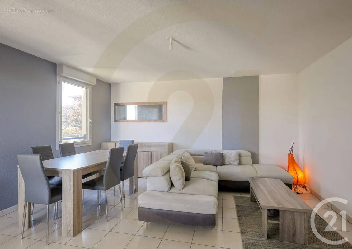 Appartement à L'ISLE-D'ABEAU