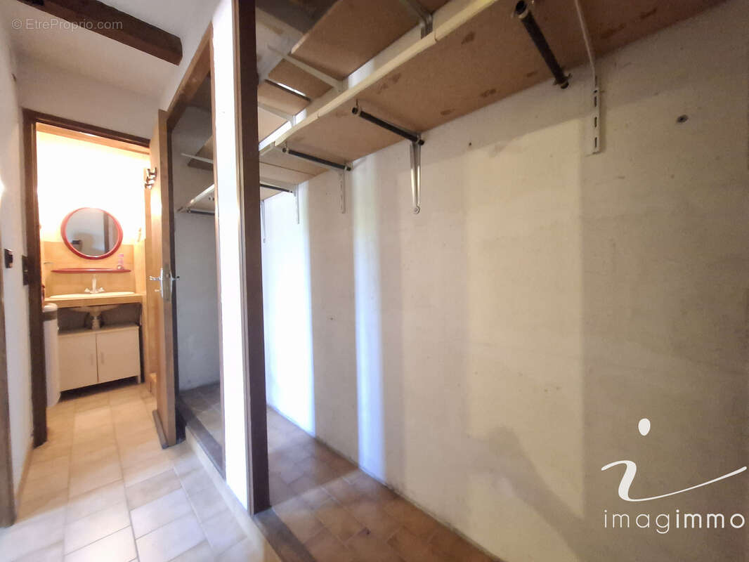 Rare maison de village de type 4 avec cours et garage de 60 m2 ! - photo 18