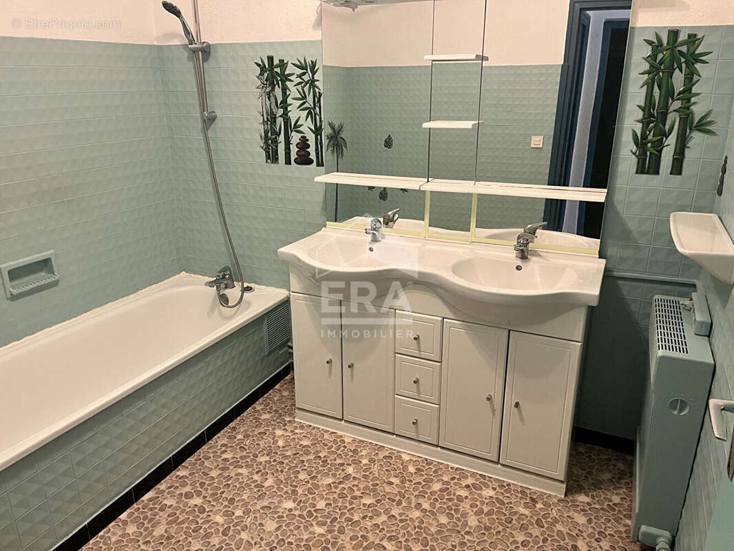 Maison à SAINT-CYPRIEN