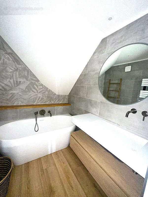 Au coeur de Gouvieux Venez découvrir ce Magnifique Appartement de 98 m² avec ascenseur  !!! - photo 12
