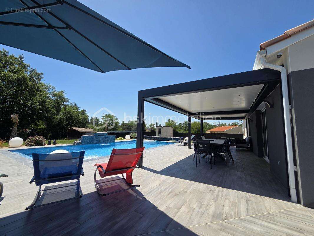 Superbe propriété T6 avec piscine, prestations haut de gamme - photo 15