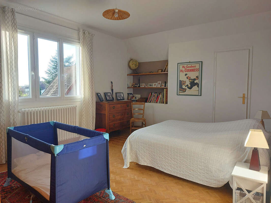 Maison à SAINT-DOULCHARD