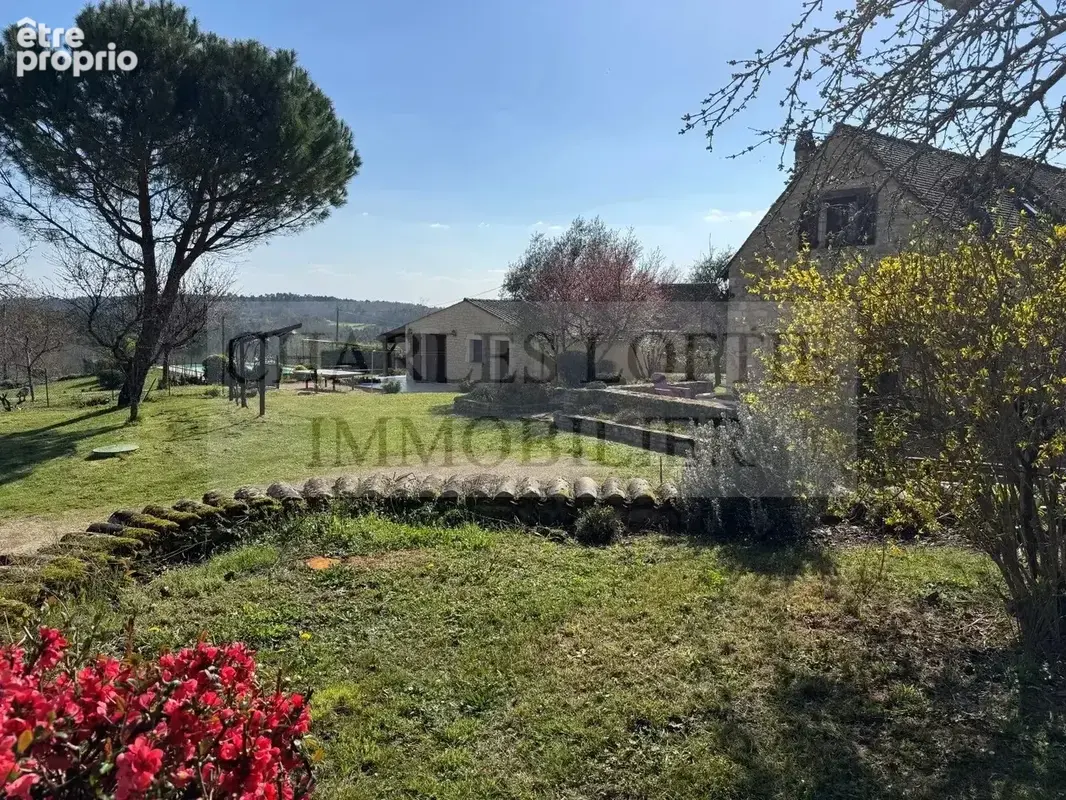 Belle propriété comprenant 2 maisons et piscine, sur 2 ha de terrain, à proximité de Cazals. - photo 15