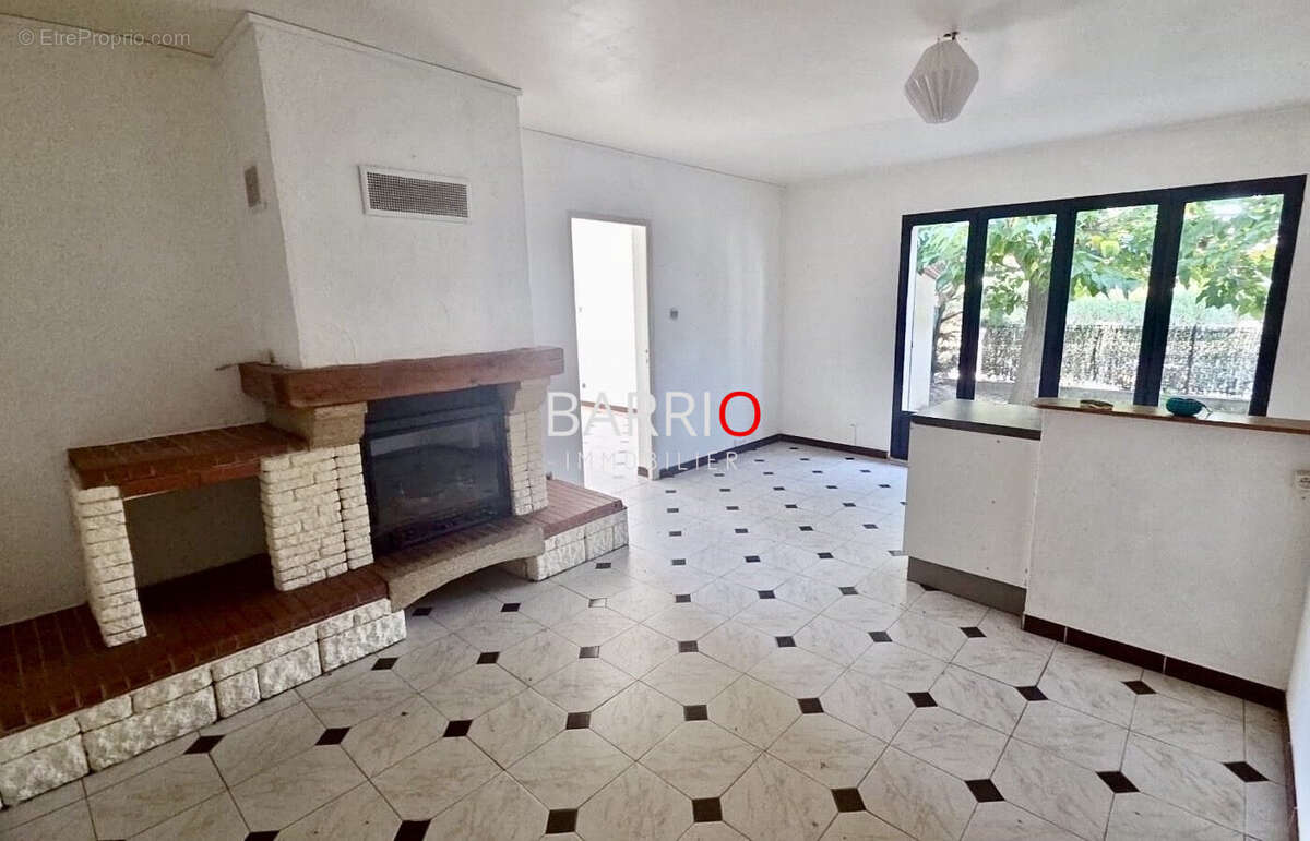 Maison à SAINT-CYPRIEN