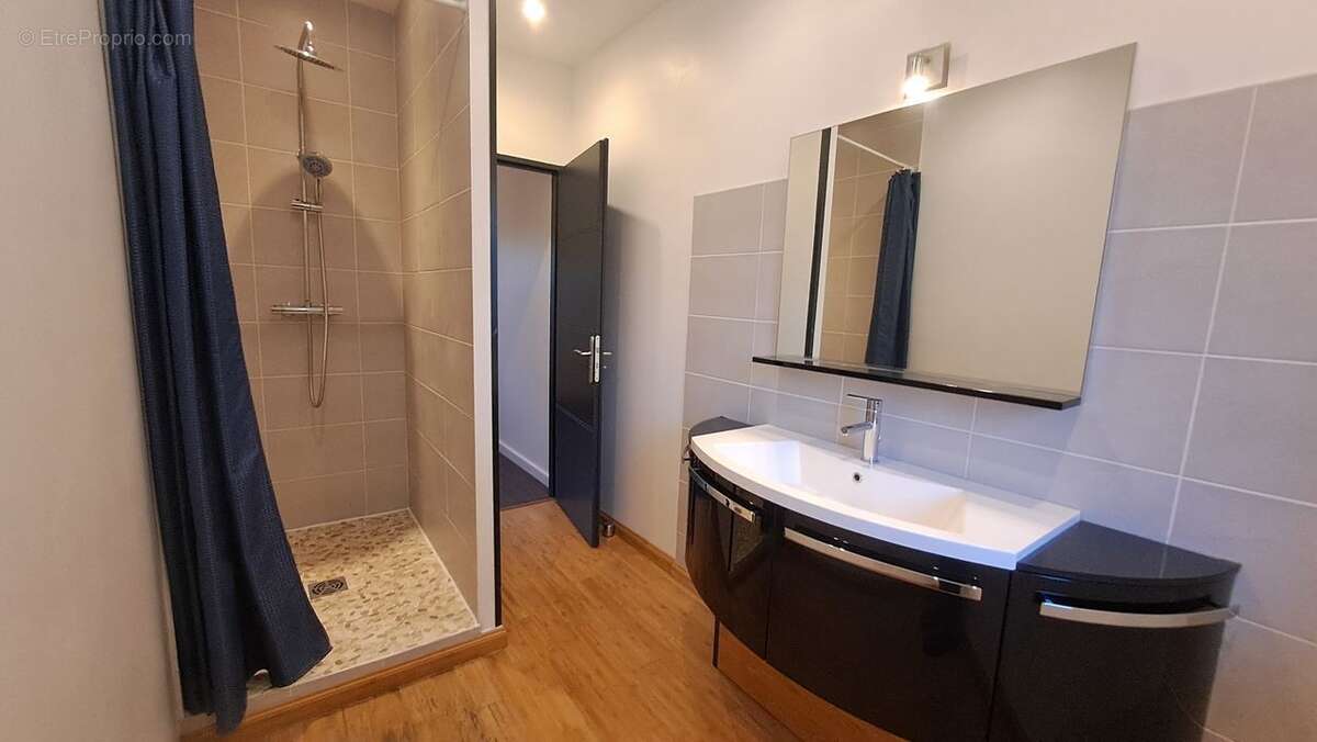 Maison à DRUMETTAZ-CLARAFOND