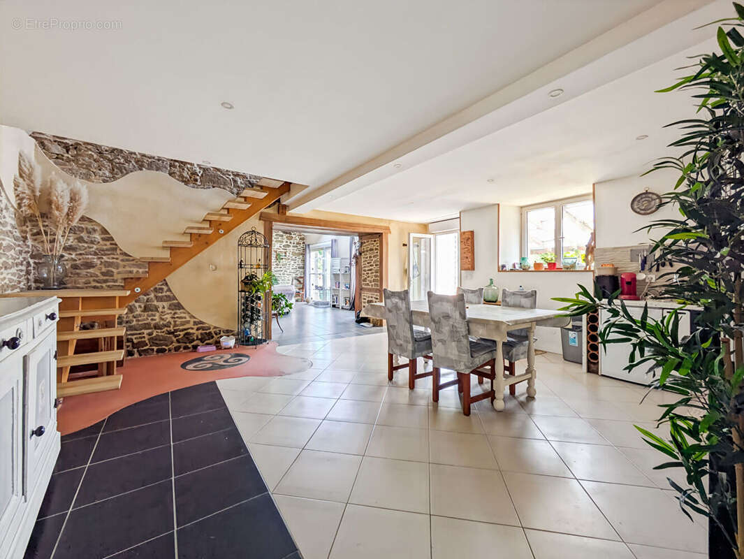 Maison à vendre - MEILLAC campagne - 2 chambres -  225 000 HAI - photo 8