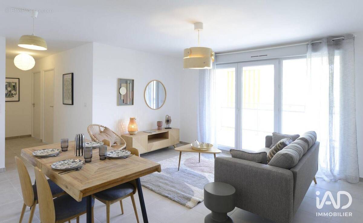 Photo 1 - Appartement à SIX-FOURS-LES-PLAGES
