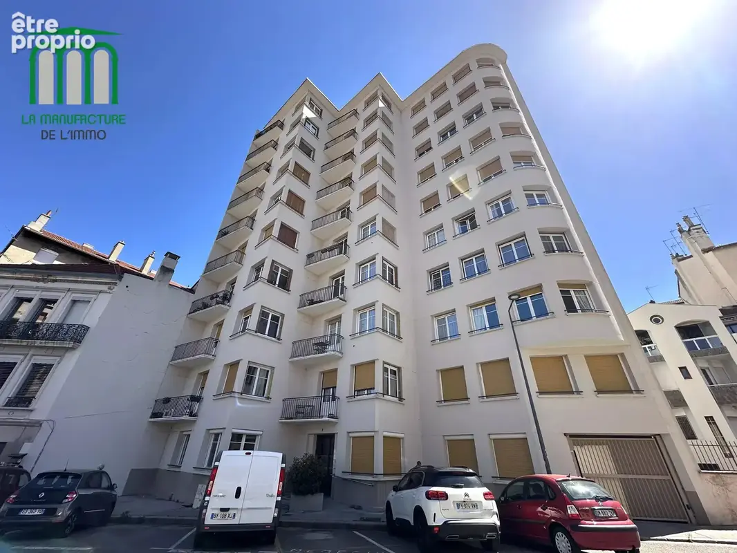 Appartement de type F6 de 140.14 m² - 4 chambres - 2 balcons - cave - normes PMR / Saint-etienne Anatole France - photo 7