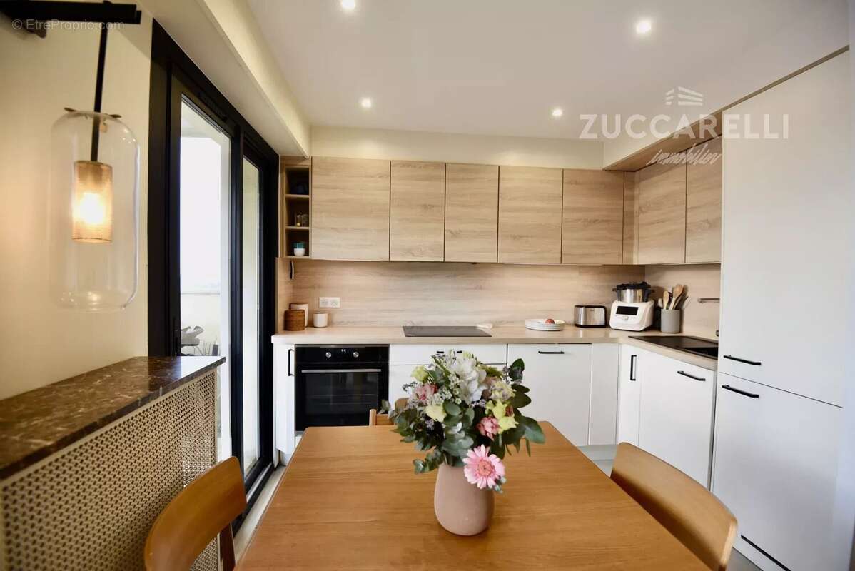 Appartement à LE CANNET