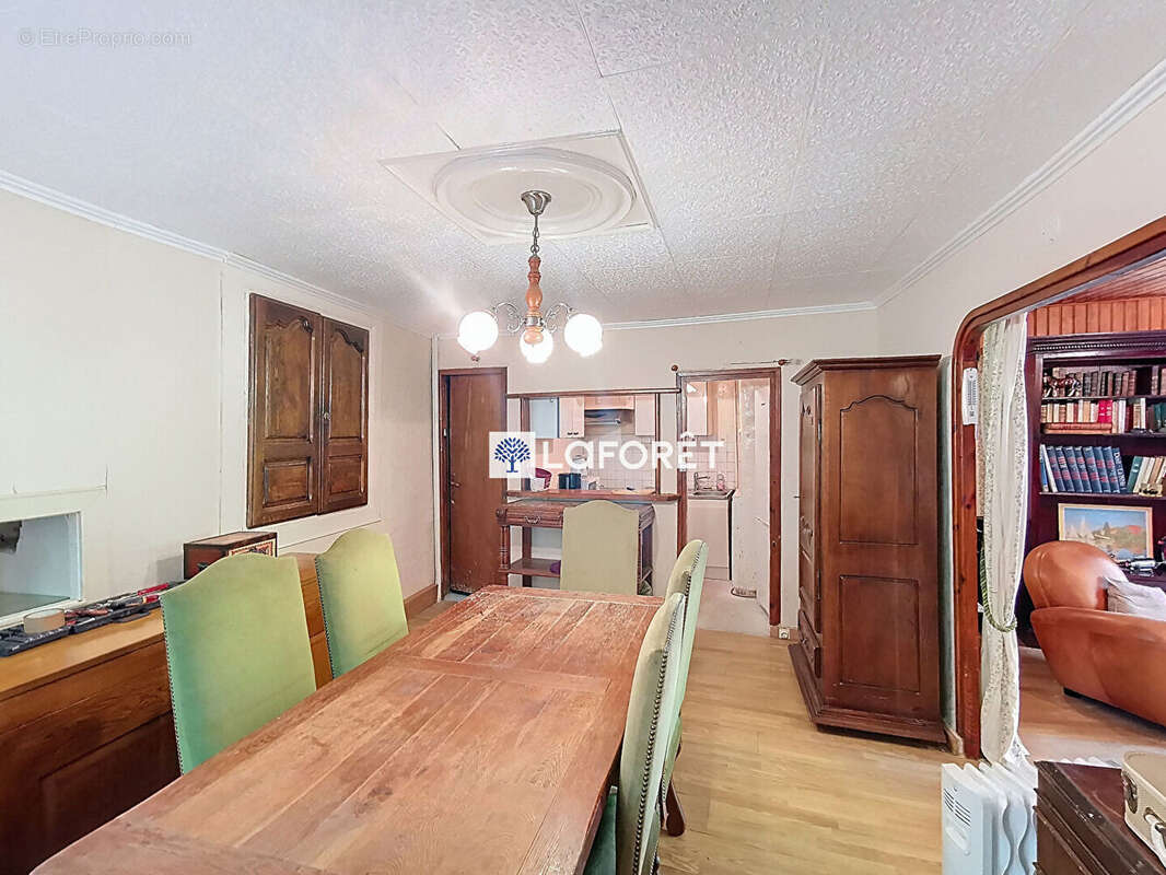 Maison à LE MALZIEU-VILLE