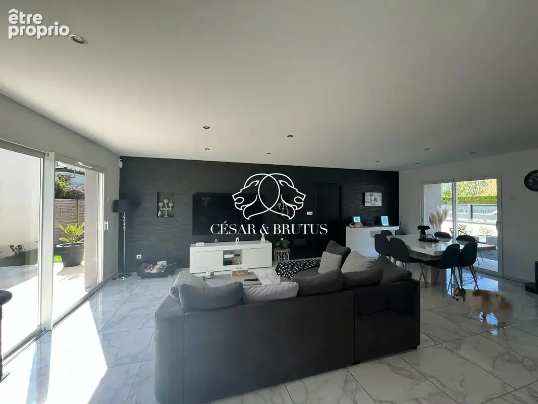Maison 4 pièces 139 m² à vendre à Riorges (42153) - photo 2
