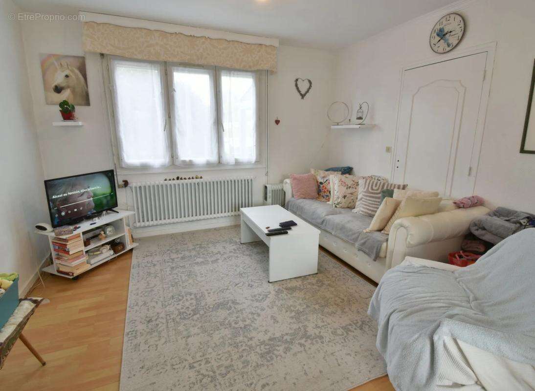 Maison à CARHAIX-PLOUGUER