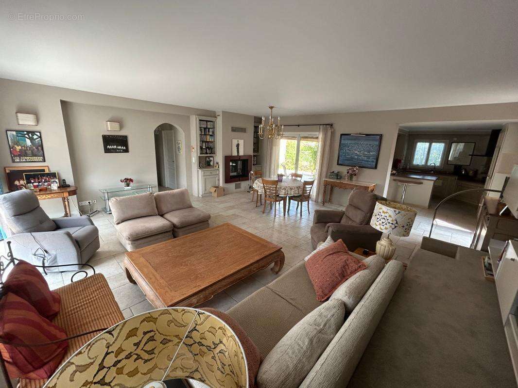 Maison à VAISON-LA-ROMAINE