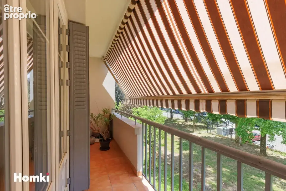 À vendre – T4 lumineux avec balcon, loggia, cave et parking – Lyon 9ᵉ - photo 5