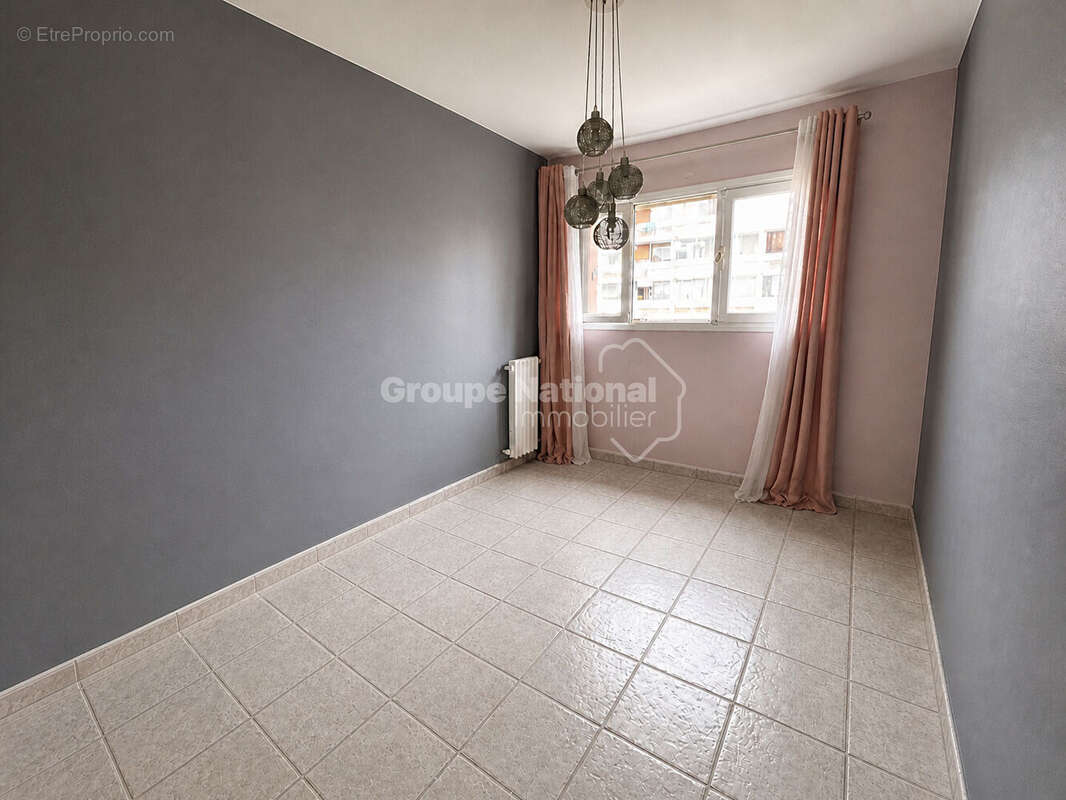 Appartement à MARSEILLE-15E